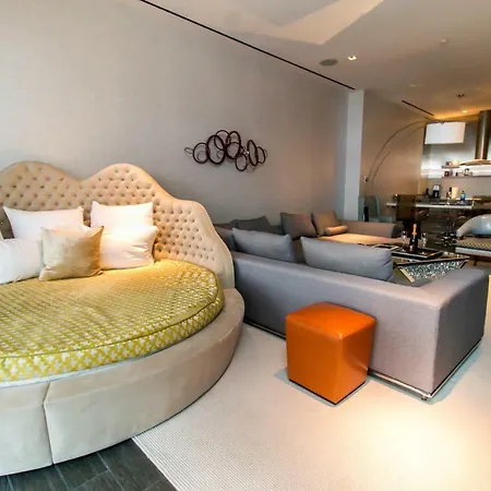 Romance Phenthouse At Palms Place-3